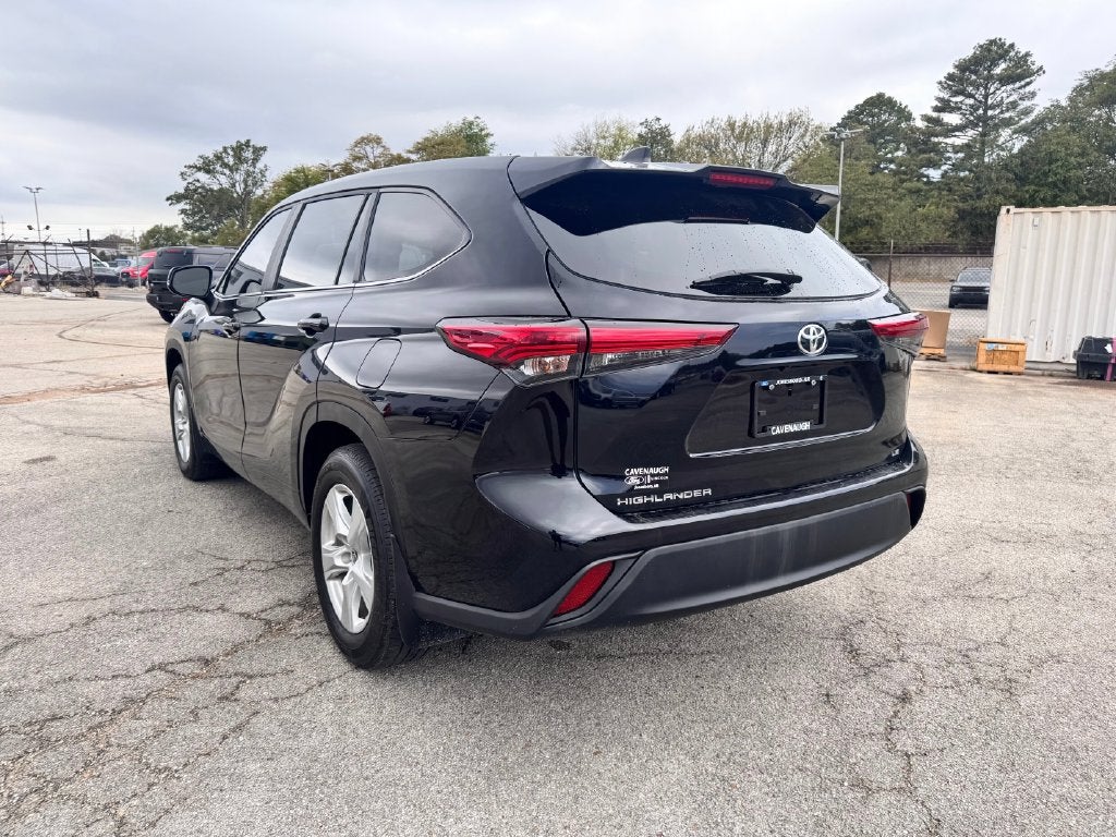 2023 Toyota Highlander LE