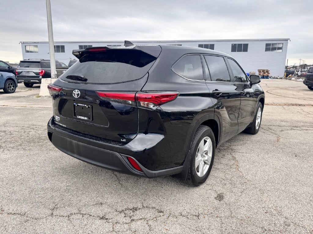 2023 Toyota Highlander LE
