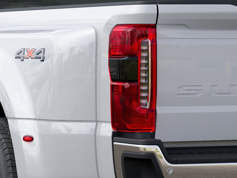2027 Ford Super Duty F-350® Lariat®