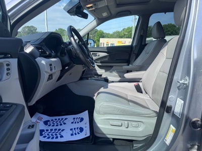 2022 Honda Pilot Touring 7 Passenger