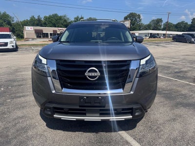 2023 Nissan Pathfinder SL