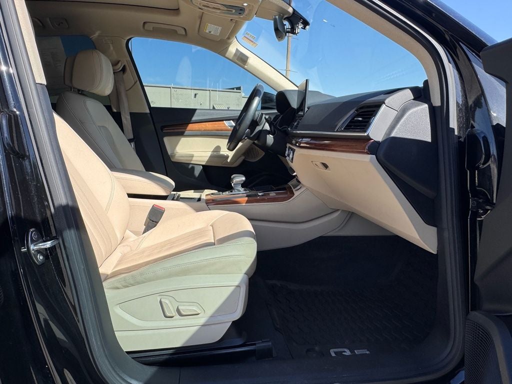 2022 Audi Q5 45 S line Premium quattro