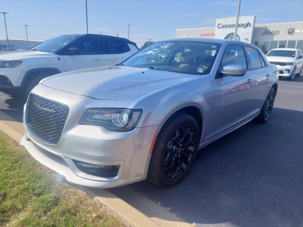 2023 Chrysler 300 Touring L AWD