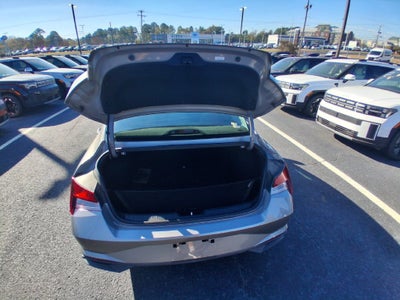 2021 Hyundai Elantra SE
