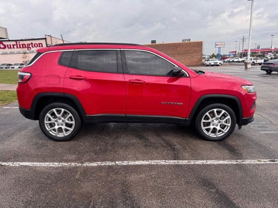 2023 Jeep Compass Latitude Lux