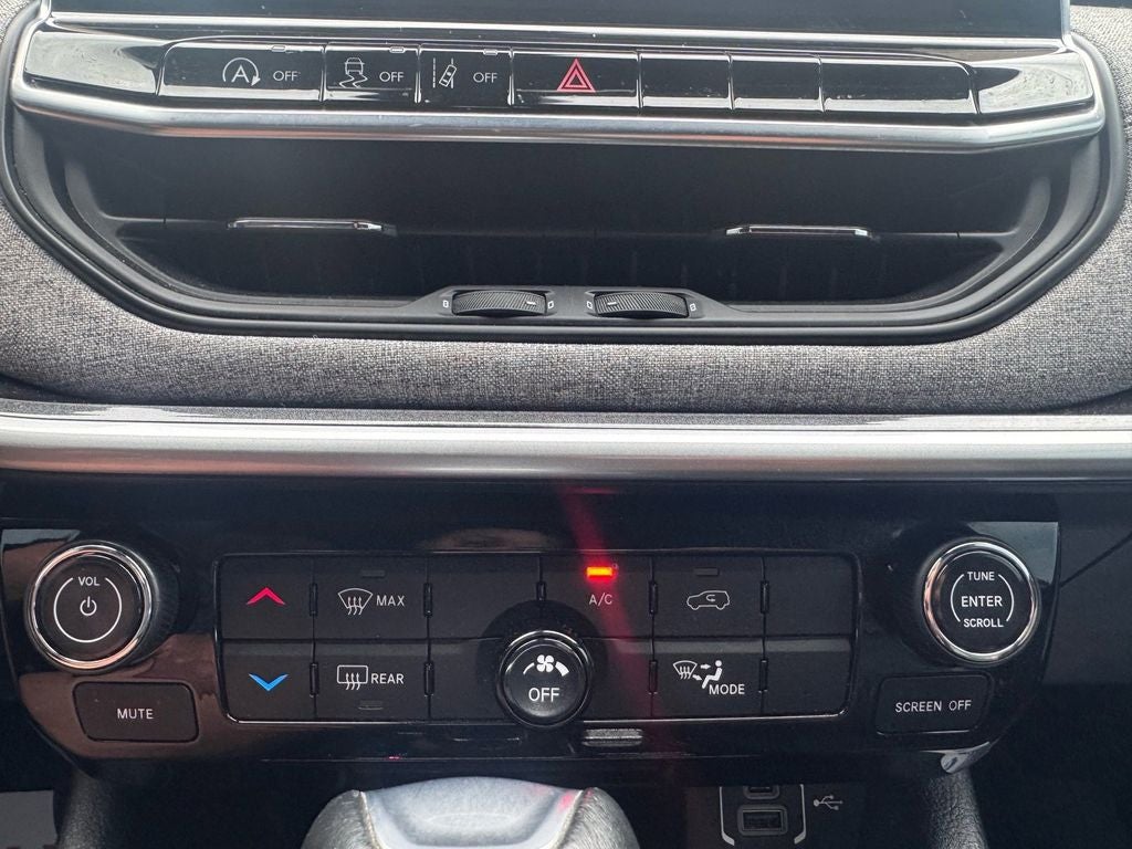 2023 Jeep Compass Latitude Lux